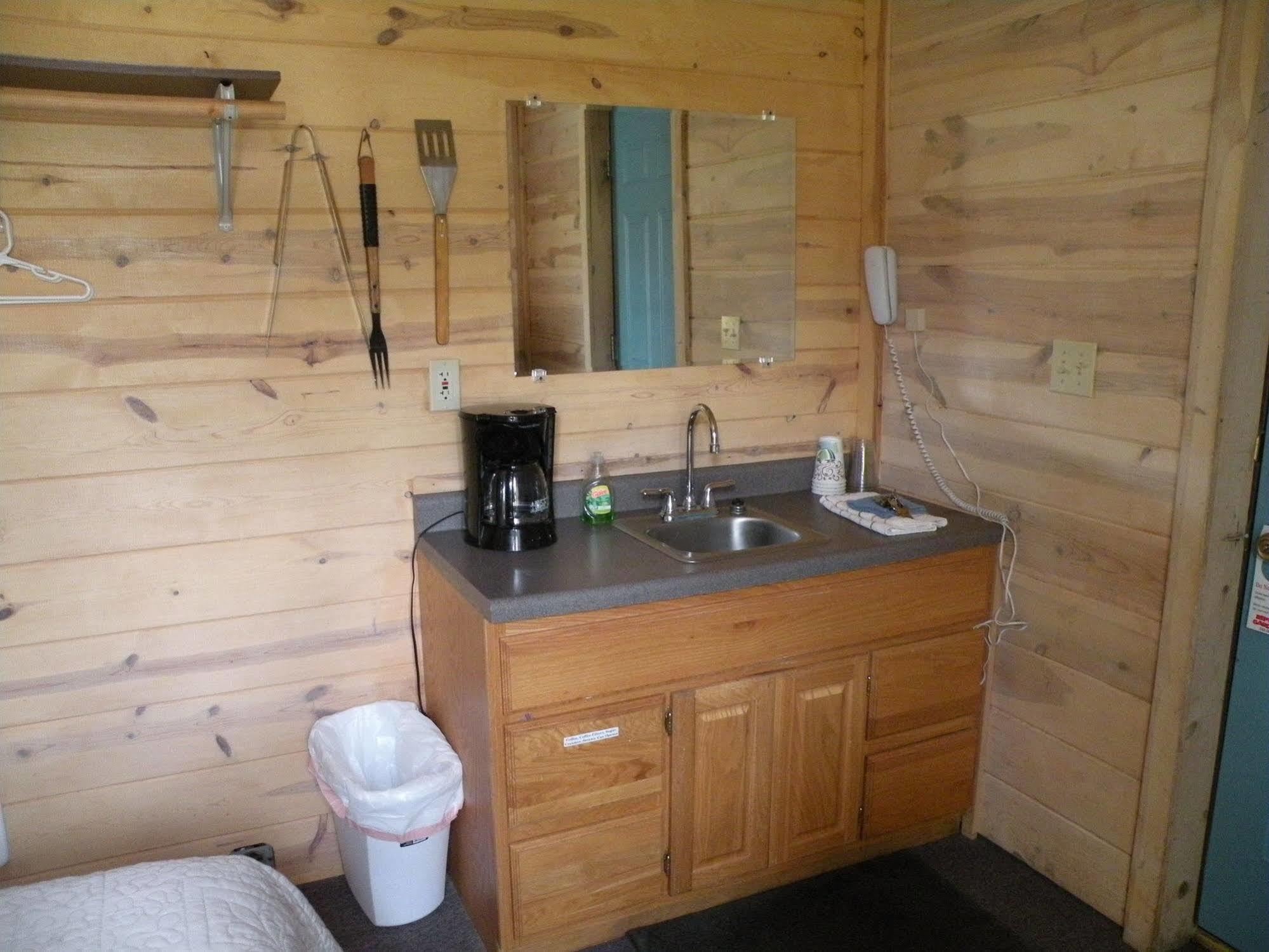 Gold Camp Cabins Custer Buitenkant foto