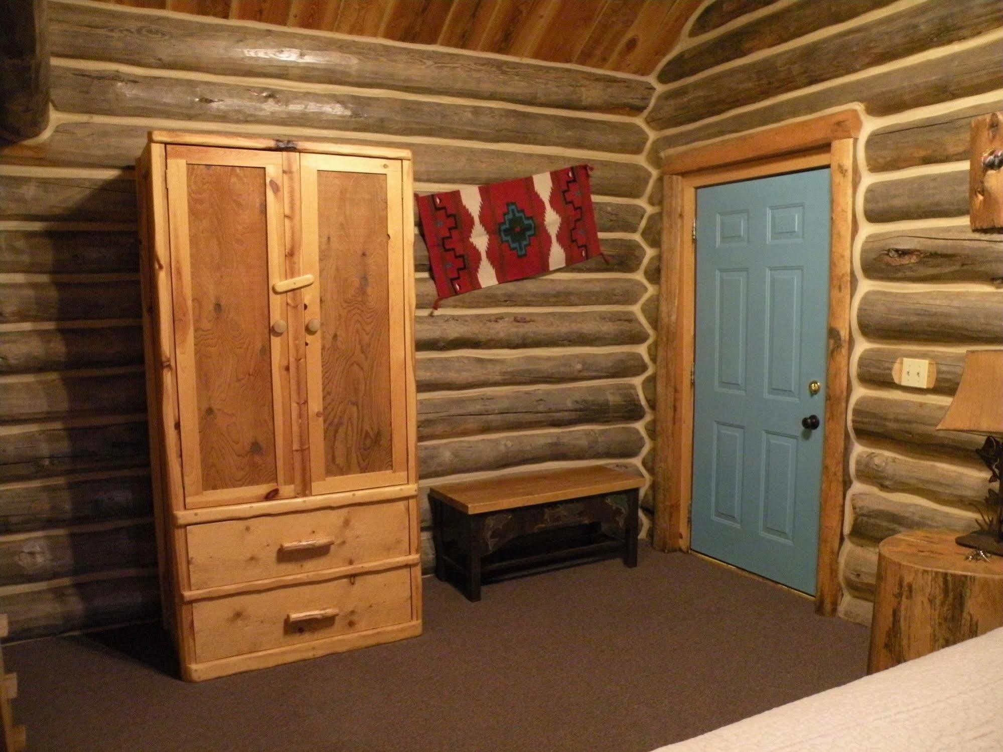 Gold Camp Cabins Custer Buitenkant foto